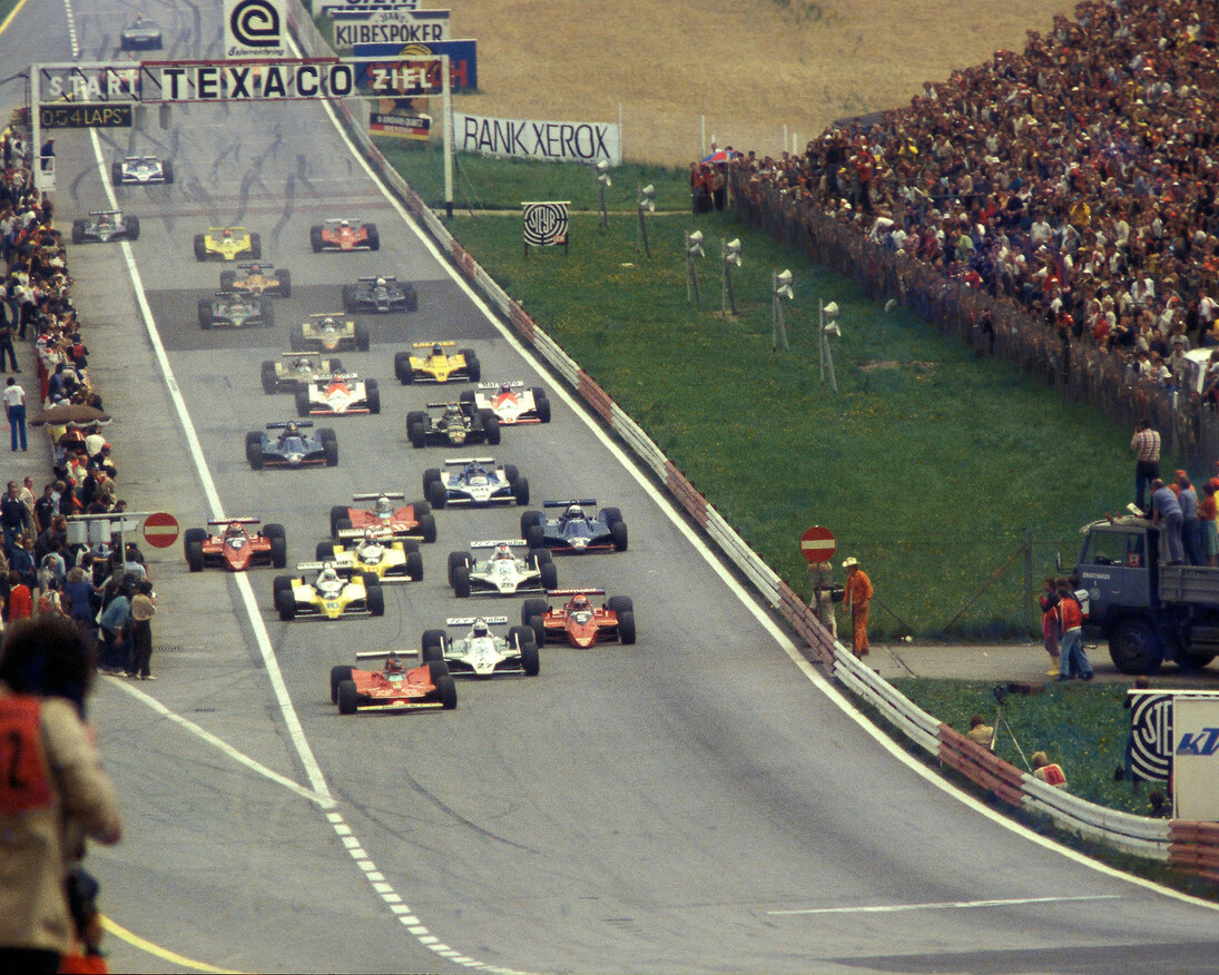 Ercole Colombo, Gilles Villeneuve (primo a sinistra), alla partenza del GP di Austria, 1979