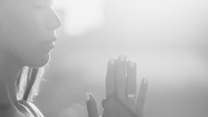 Descubra como os desafios diários nos impulsionam a crescer pessoal e profissionalmente, enfrentando adversidades e buscando novas habilidades e perspectivas