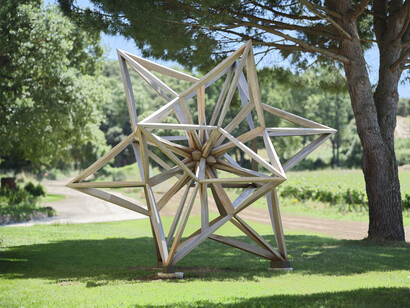 Frank Stella, Recent works, exhibition view. Courtesy of Ceysson and Bénétière Gallery