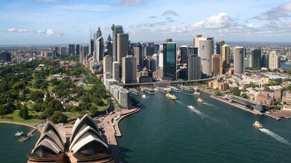 Vista aérea de la ópera y el puerto de Sydney