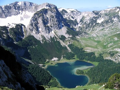 Montenegro. Lago em Durmitor