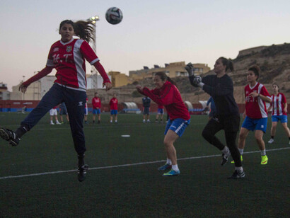 Las jugadoras del Club Atlético Granadilla Tenerife Sur se dejan todo en el campo