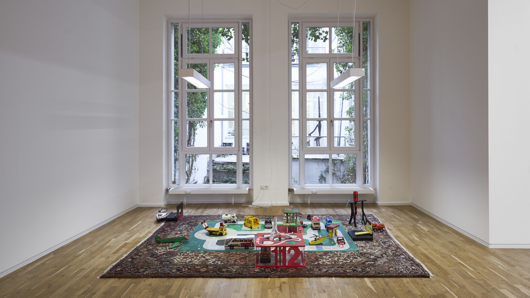 Arbeiten Gehen. Courtesy of Jahn und Jahn Gallery