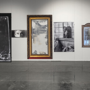 Marek Gardulski, To see clearly in ecstasy, exhibition view. Courtesy of Starmach Gallery