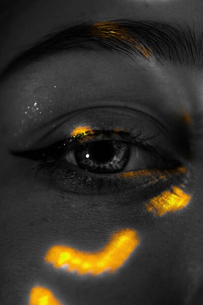 Mantener esa proporción estable no es solo un principio técnico, sino una condición universal para la sostenibilidad de cualquier sistema híbrido entre humanos e inteligencias artificiales