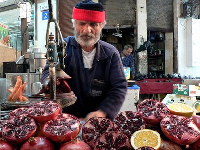 Seller of pomegranate juice