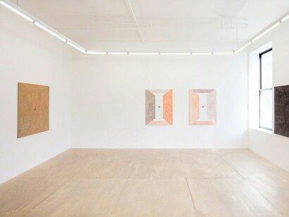 Melanie Ebenhoch. Cornflakes, Exhibition view. Courtesy of Hester