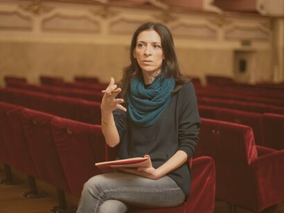 Silvia Colasanti in teatro a Piacenza