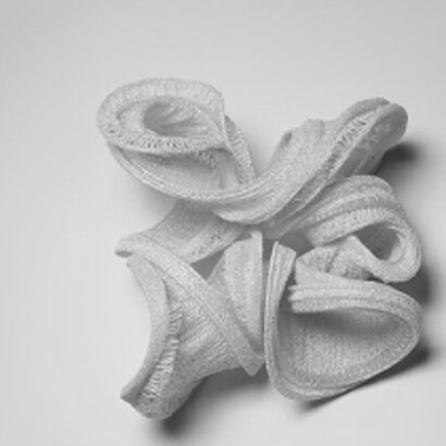 En cada uno de estos procesos, se crean diversas estructuras al cambiar los materiales y los métodos de tejido para cada pieza