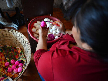 One of the biggest celebrations happens during Fiesta San Antonio, where thousands of people walk around cracking cascarones on friends and strangers
