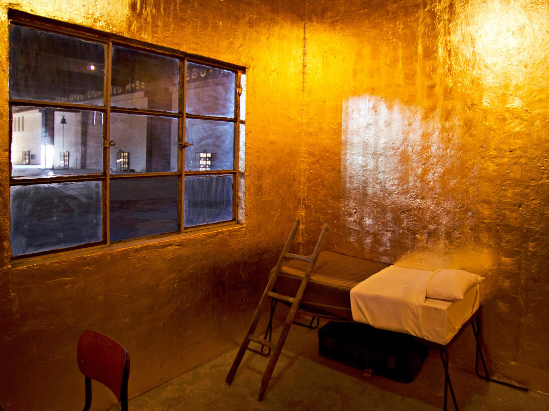 Gian Maria Tosatti,
Sette stagioni dello Spirito 3_Lucifero,
Ex Magazzini Generali del Porto di Napoli,
Installation view,
© Gian Maria Tosatti,
Courtesy Galleria Lia Rumma MilanoNapoli
