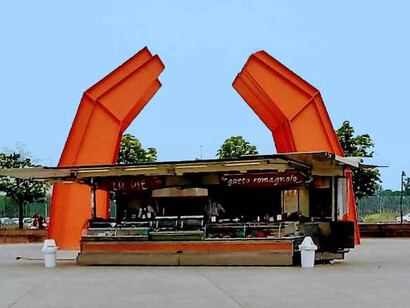 Il Grande Ferro R, abusi su un’opera d’arte