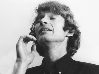 Fotograma de la obra «I'm so sad to tell you» de Bas Jan Ader, 1971