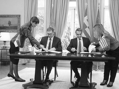 Aleksandar Vucic and Kyriakos Mitsotakis signing a joint Declaration on establishing a strategic partnership between the two countries