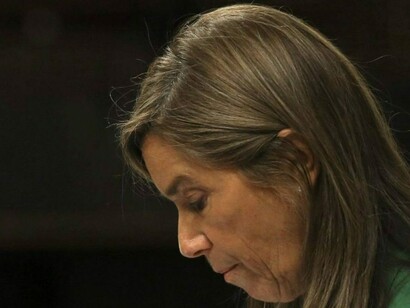 Seguramente la infanta Cristina aprendió la lección de Ana Mato: la exministra de Sanidad ni siquiera sabía que había un Jaguar en su garaje... eran cosas de su marido