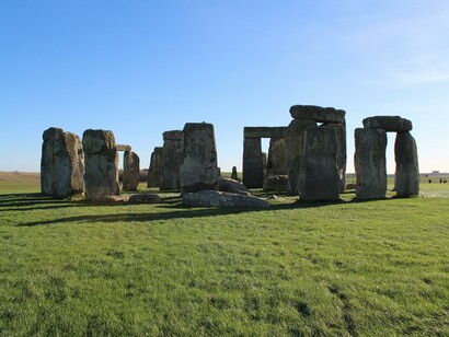 Stonehenge, Inglaterra; Para fazermos o bem no presente não precisamos de censurar o que não concordamos no passado