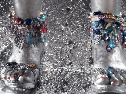 Marilyn Minter, Still from Smash, 2014, HD digital video, 7:55 min. Courtesy of the artist, Salon 94, New York, and Regen Projects, Los Angeles