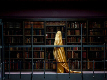 Güler Ates, Books and Yellow Veil, 105 x 48 cm, 2013