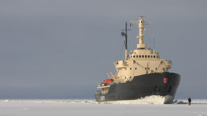 Stills. Courtesy of GRIMM