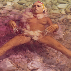 Katalin Ladik, Tengerfestés. Painting the sea, 1982. Courtesy of Moderna Museet