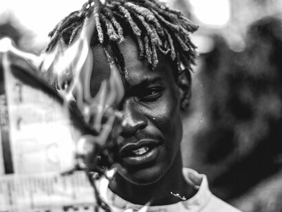 Como resultado disso muitos países que tinham seus militares na missão da SADC acabaram solicitando a retirada dos seus militares em Cabo Delgado porque perceberam que ali não havia guerra nenhuma, e estavam a perder militares numa missão suicida, quando já se sabia que tratava-se de um jogo politico interno de Moçambique que envolvia interesses pessoais de um grupo bem posicionados




