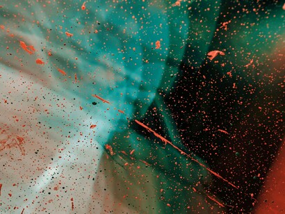 Essere in estasi significa vivere in sintonia con la nostra autenticità, senza maschere o paure