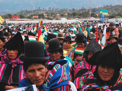 Entre los 37 pueblos oficialmente reconocidos por el Estado boliviano, los más numerosos son los que quechuas y los aymaras