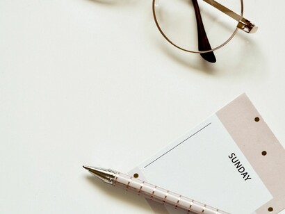 Comprar una libreta para poner por escrito lo que uno quiere