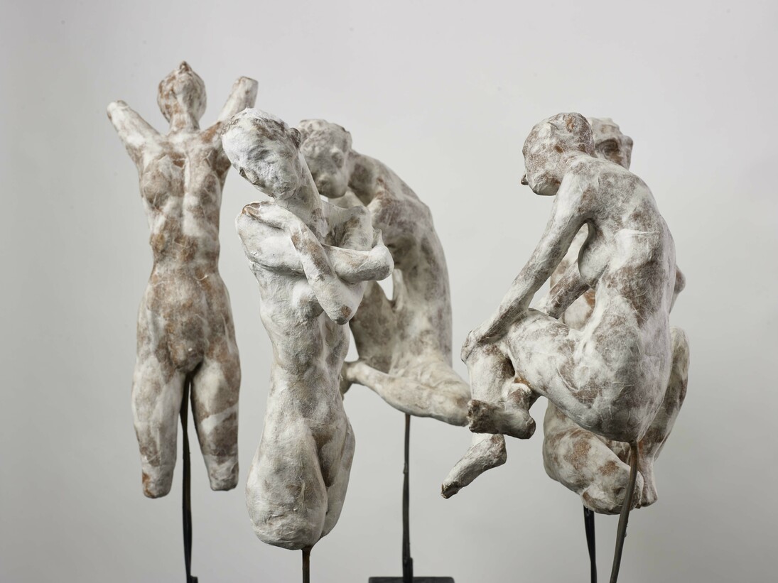 Kalliopi Lemos
Figurines
2016
Air-drying clay, Japanese paper
10 works
Various dimensions
Location: London (Bracknell Gardens)

Courtesy of the artist and photographer Rowan Durrant
