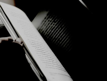 Visitante-leitor é convidado a interpretar