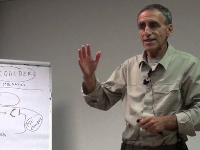 Mauro Scardovelli durante una lezione