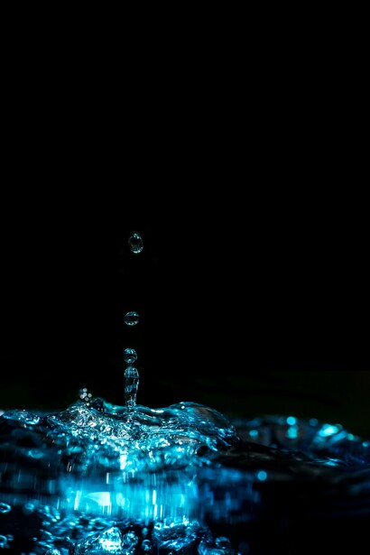 Acqua. L’acqua senza il suo percorso non è un fiume, solo acqua