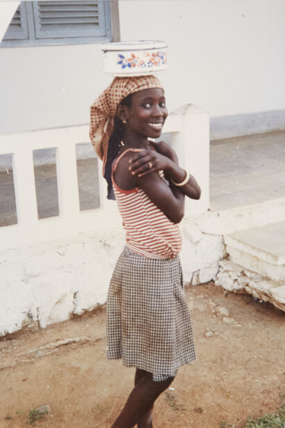 A young woman from Equatorial Guinea, Africa. Photo by Cesar Chelala