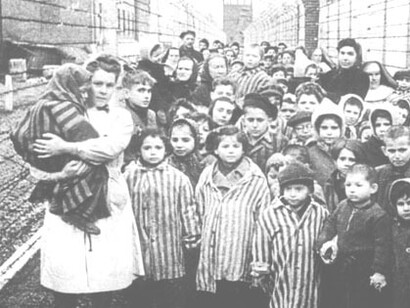 L’Olocausto è la dimostrazione definitiva e terribile che anche la veglia della ragione genera mostri