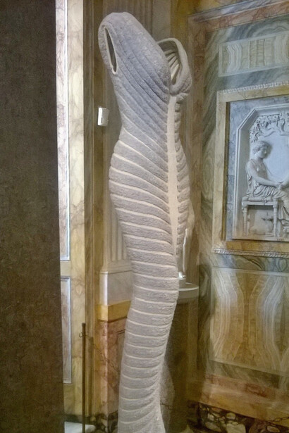 Abito di Azedine Alaïa