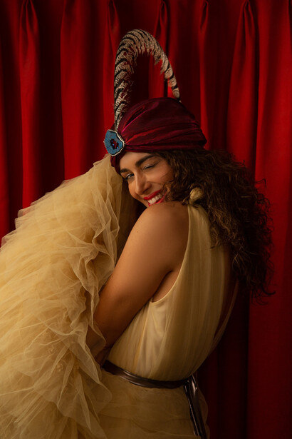 Ara Lumiere, Collezione primavera-estate, Anitta Vaswani Creative Direction/VIBE - Siraj Baig Production/VIBE -Vaspaan Shroff - Photographer - Rushad Malegam/videographer/Director of Photography - Smit Chitalia/Behind the Scenes - Models - Aagatha, Morag, Shristy, Devangana, Ridhima & Deepika - Makeup & Hair Director - Morag - Exquisite Jewels by Hanut Singh - Outfits by Sanket Bhansali - Lakshay Sachdeva - Photographer 
