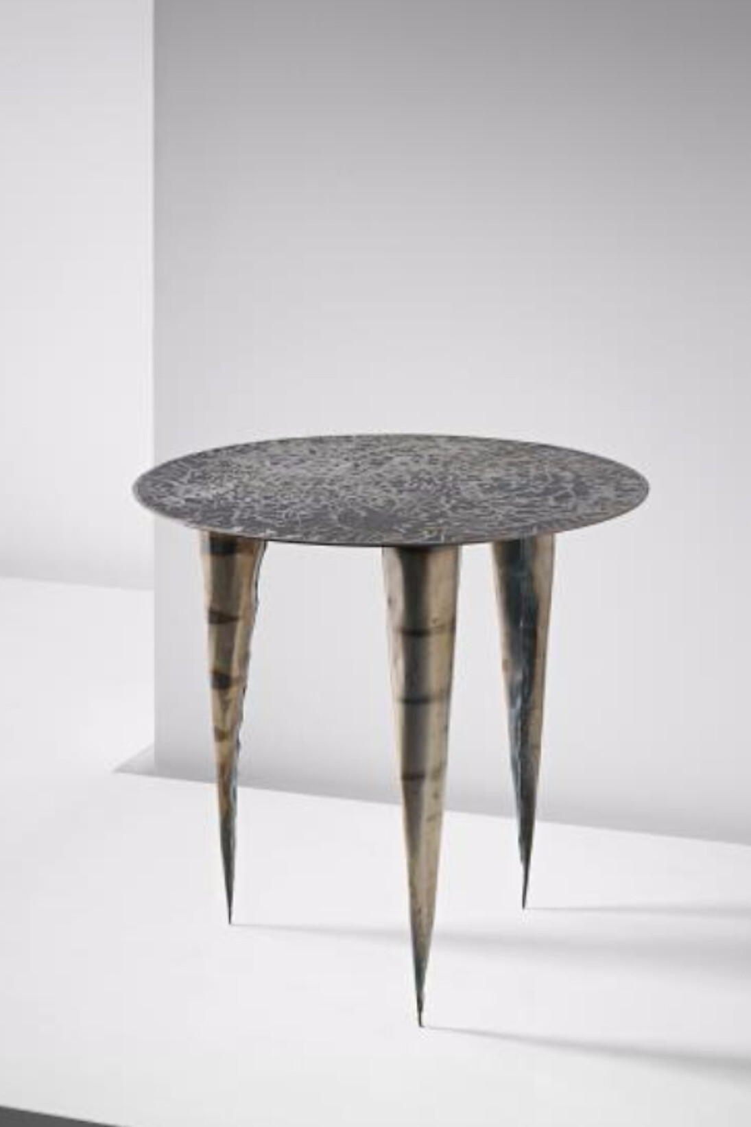 Ron Arad, Cone Table, 1986. Courtesy of Friedman Benda