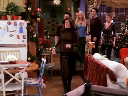 Friends goza de tanta popularidad por mostrar a la perfección ese momento dulce, tan maravilloso y fugaz, que añoramos al recordar o que desearíamos haber tenido