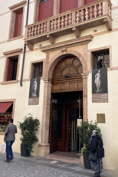 Palazzo Roberti