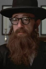 Woody Allen en una escena de "Annie Hall" caracterizado como un judío