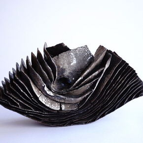 Surface Folds: Yukiya Izumita Clay Wares. Courtesy of Ippodo Gallery