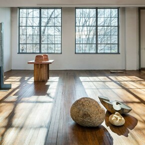 Self-Interned, 1942, Exhibition view. Courtesy of Noguchi Museum