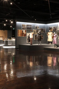 Exhibición de vestuario cinematográfico en el FIDM, Los Ángeles, EE. UU.