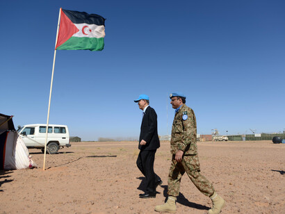 Ban Ki-moon meets Polisario in front Western Sahara