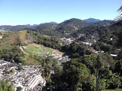 Vista da geografia da cidade de Petropólis, Rio de Janeiro, Brasil, a partir do Morro de Fátima