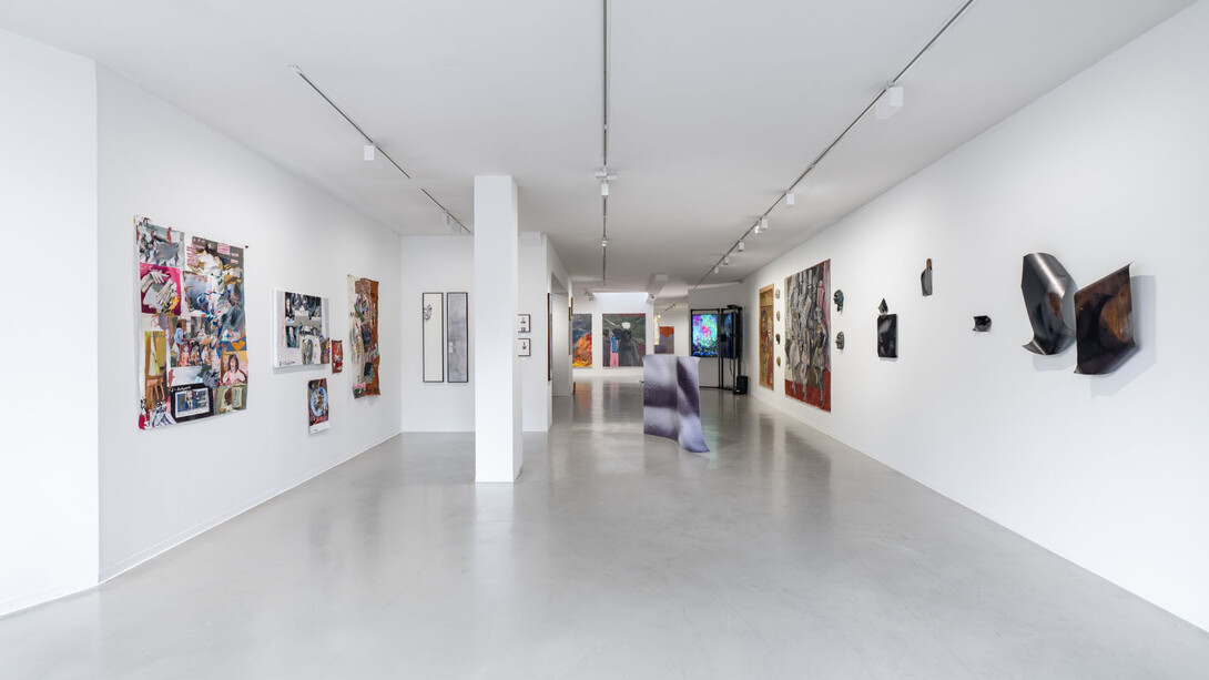Various artists, Best of graduates 2026, exhibition view. Courtesy of Galerie Ron Mandos