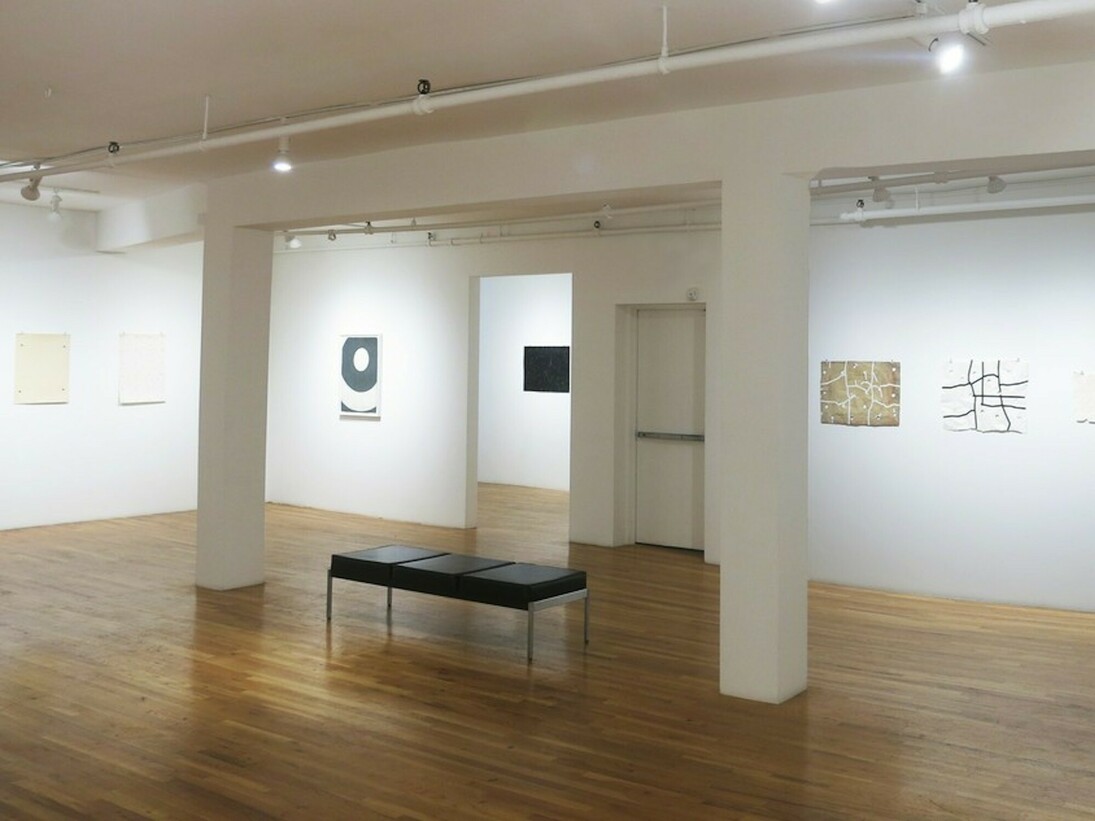 Edward Finnegan, Exhibition view. Courtesy of Edward Thorp Gallery