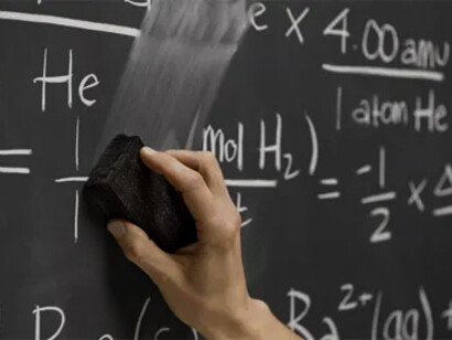 Ci sono state centinaia di insegnanti che piuttosto che sottostare alle norme vessatorie e discriminatorie in epoca Covid, hanno lasciato spontaneamente i propri posti di lavoro