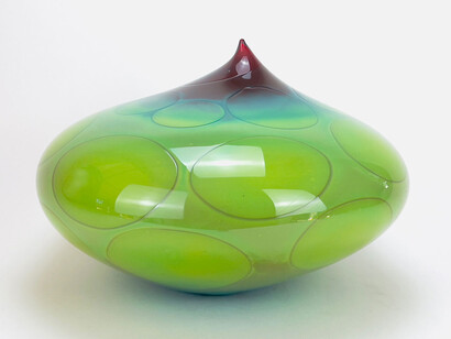 Richard Royal, Emergence, 2024. Blown Glass, 21 x 14 x 18 in. Courtesy of the artist and Patricia Rovzar Gallery