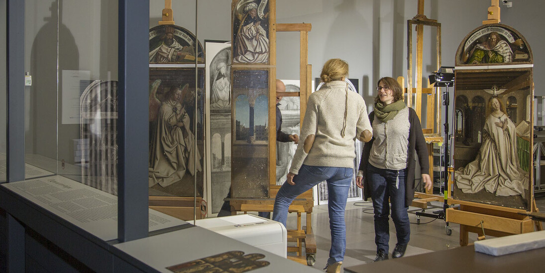 Restoration of the Ghent Altarpiece. Courtesy of Musée des Beaux-Arts de Gand